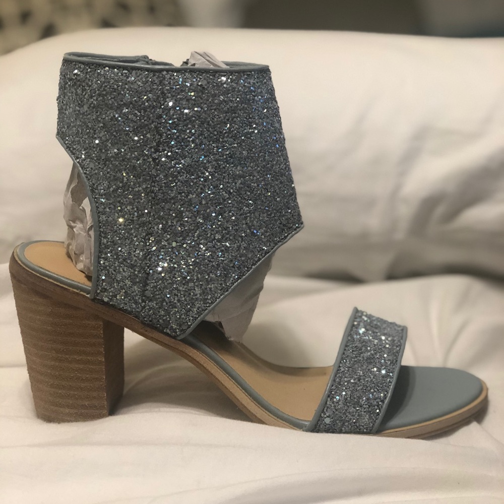 Sparkle heels!🤩